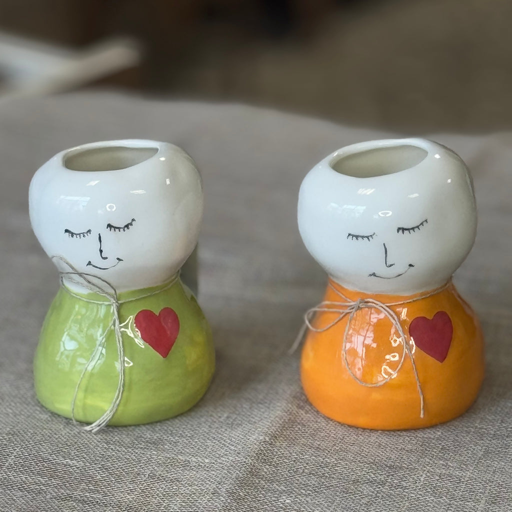 PORCELĀNA VĀZĪTE NR.1