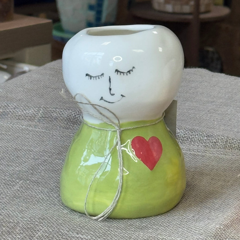 PORCELĀNA VĀZĪTE NR.1